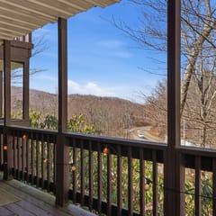 Sugar Mtn Townhome | Near Slopes, Fireplace, Decks