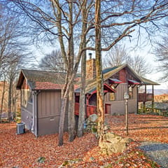 Beech Mtn Cabin | Hot Tub, Fire Pits, Fall Views
