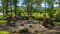 Hawk’s Landing Lodge | Hot Tub, Views & Game Room