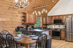 Hot Tub, Views, Firepit, Fireplace, Game Room