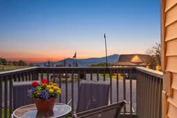 Beech Mtn Studio | Wake to Long-Range Mtn Views - Image 3