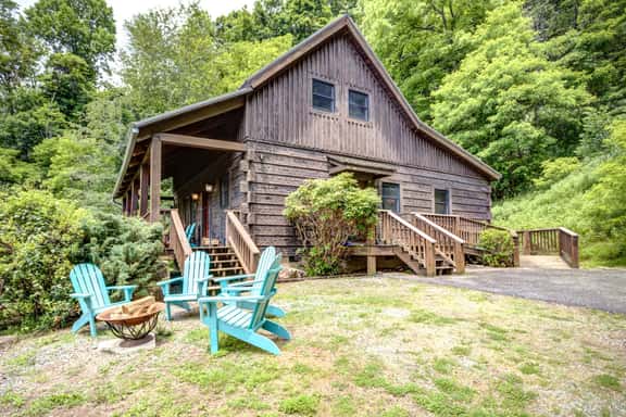 Vilas Mtn Cottage | Fire Pit, Fall Views, Sleeps 5 - Image 1