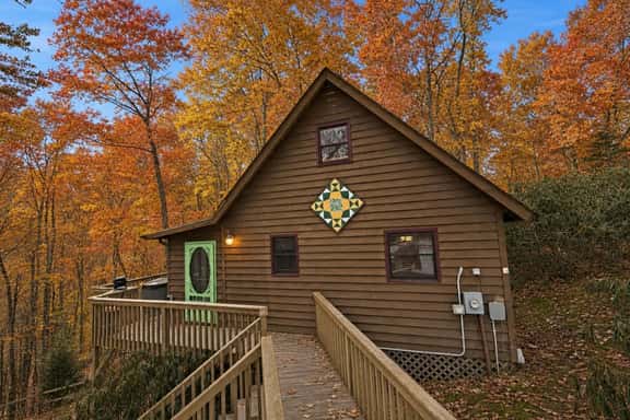 West Jefferson Cabin | Hot Tub, Private Retreat - Image 1