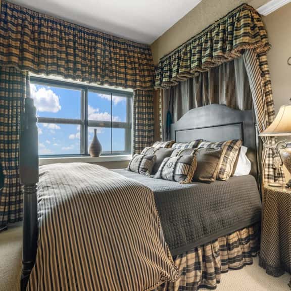 Sugar Mtn Condo | 9th-Floor Views, Pool, Hot Tub - Image 1
