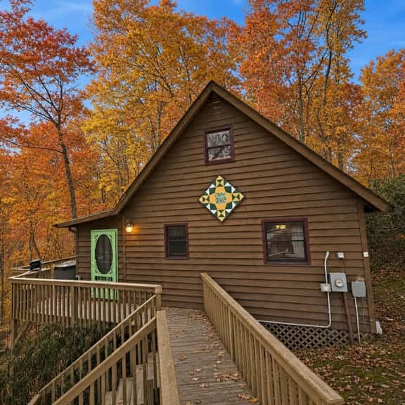 West Jefferson Cabin | Hot Tub, Private Retreat - Image 1