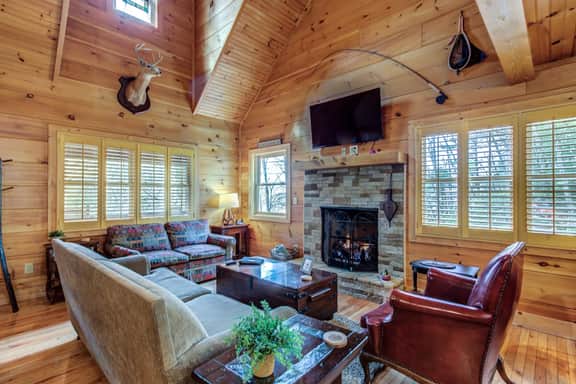 Knotty Hideaway |Hot Tub, Views, Blowing Rock