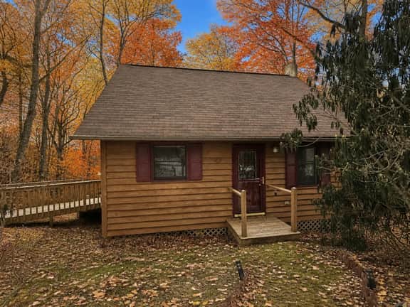Cozy Timber Lodge - Image 4