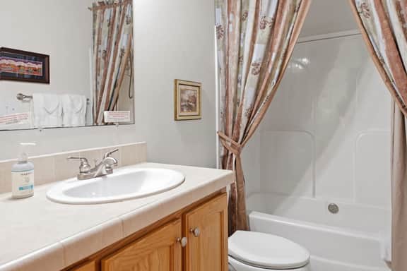 Beech Mtn Cabin | Sleeps 10, Fall Views, Fire Pit - Image 5