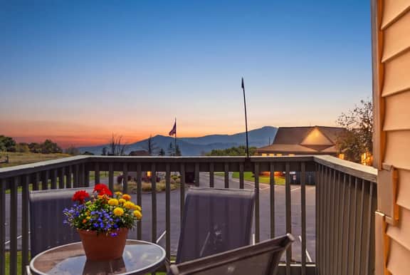 Beech Mtn Studio | Wake to Long-Range Mtn Views - Image 3